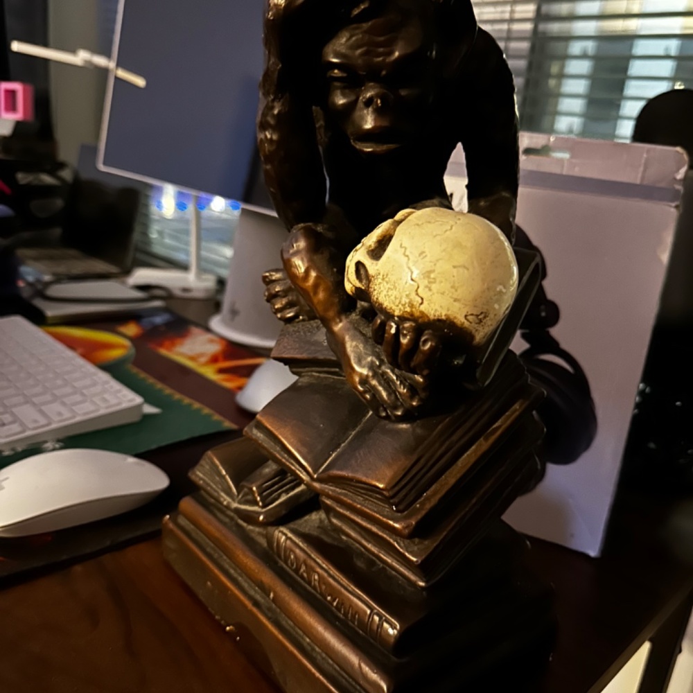 Darwin Evolution Statue - Picture 2 of 3